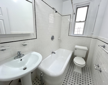 West 13th Street - Photo Thumbnail 5