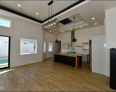 1294 Desert Sky Place - Photo Thumbnail 19