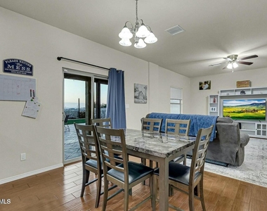 7657 Mundy Creek Drive - Photo Thumbnail 8