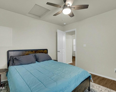 7657 Mundy Creek Drive - Photo Thumbnail 24