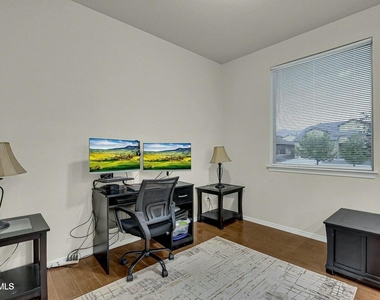 7657 Mundy Creek Drive - Photo Thumbnail 4