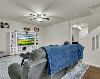 7657 Mundy Creek Drive - Photo Thumbnail 7