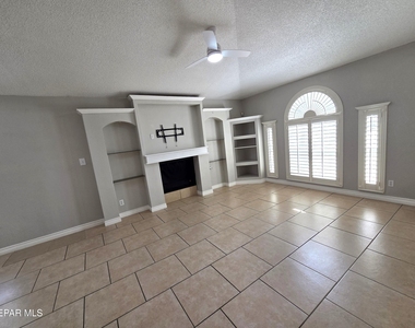 12345 Nancy Lee Avenue - Photo Thumbnail 5