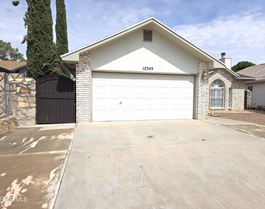 12345 Nancy Lee Avenue - Photo Thumbnail 2