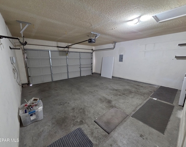 12345 Nancy Lee Avenue - Photo Thumbnail 30