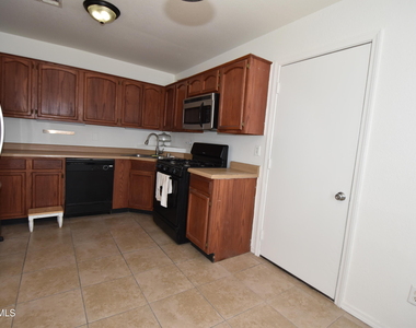 14345 Pacific Point Drive - Photo Thumbnail 4