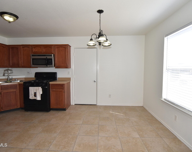 14345 Pacific Point Drive - Photo Thumbnail 3