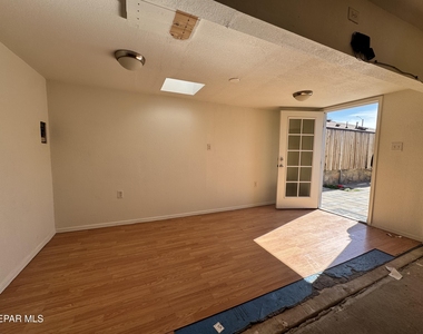 14345 Pacific Point Drive - Photo Thumbnail 22