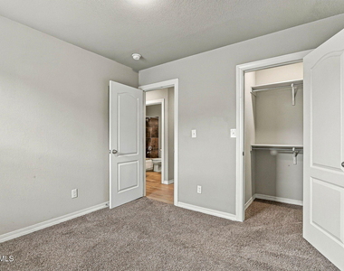 14548 Faxon Yucca - Photo Thumbnail 22