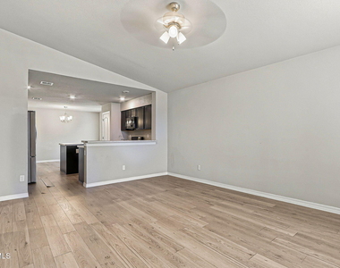 14548 Faxon Yucca - Photo Thumbnail 3