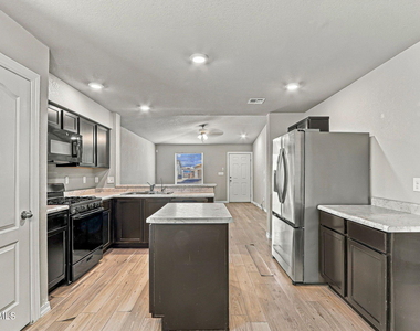 14548 Faxon Yucca - Photo Thumbnail 11