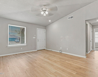 14548 Faxon Yucca - Photo Thumbnail 5