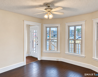 694 Main Street - Photo Thumbnail 9