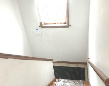 204 Booth Street - Photo Thumbnail 10