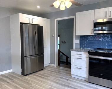 432 Pepper Street - Photo Thumbnail 10