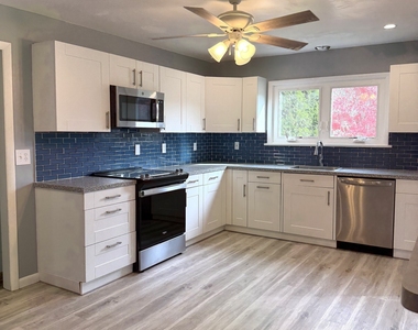 432 Pepper Street - Photo Thumbnail 9