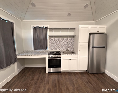 179 Montauk Avenue - Photo Thumbnail 2