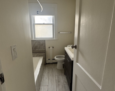 88 Gregory Boulevard - Photo Thumbnail 5