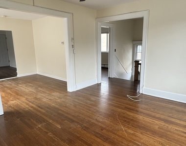 88 Gregory Boulevard - Photo Thumbnail 1