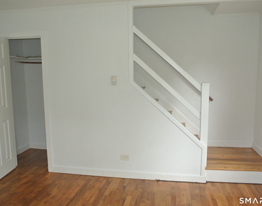 28 Garden Drive - Photo Thumbnail 6