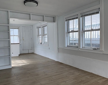 238 Main Street - Photo Thumbnail 2