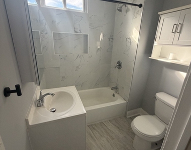 229 Newfield Avenue - Photo Thumbnail 2