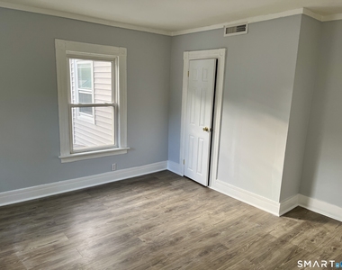 111b Kneen Street - Photo Thumbnail 13