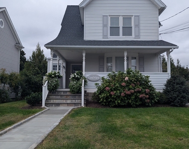 6 Hawkins Avenue - Photo Thumbnail 1