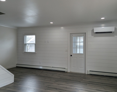 6 Hawkins Avenue - Photo Thumbnail 11