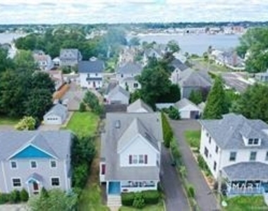 6 Hawkins Avenue - Photo Thumbnail 2