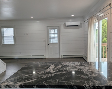6 Hawkins Avenue - Photo Thumbnail 8