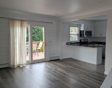 6 Hawkins Avenue - Photo Thumbnail 12
