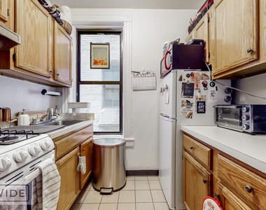 211 West 80th Street - Photo Thumbnail 2