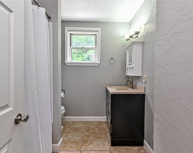 1326 Walters Ave - Photo Thumbnail 11