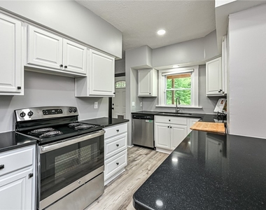 1326 Walters Ave - Photo Thumbnail 9