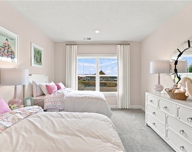 110 Hollow Oak Dr - Photo Thumbnail 37