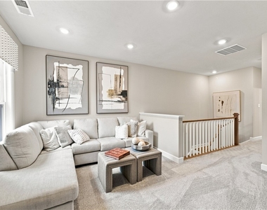 110 Hollow Oak Dr - Photo Thumbnail 31