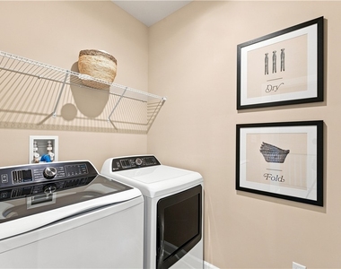 110 Hollow Oak Dr - Photo Thumbnail 35