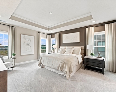 110 Hollow Oak Dr - Photo Thumbnail 39