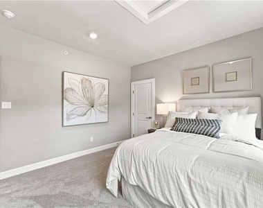 110 Hollow Oak Dr - Photo Thumbnail 34