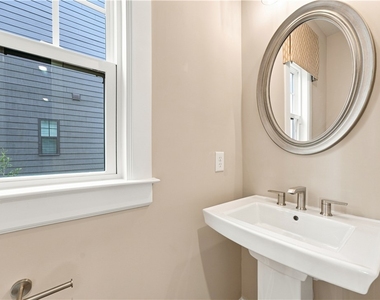 110 Hollow Oak Dr - Photo Thumbnail 20