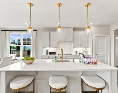 110 Hollow Oak Dr - Photo Thumbnail 9