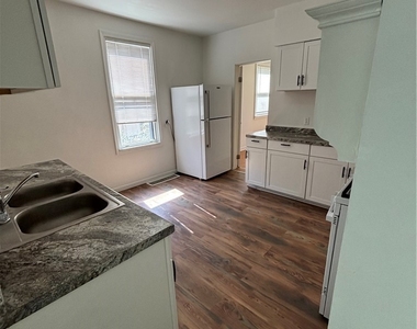 4930 Glenwood Ave - Photo Thumbnail 16