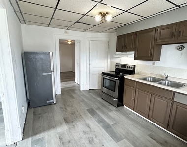 701 Freeport Road - Photo Thumbnail 3