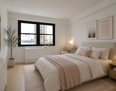 222 East 39th Street - Photo Thumbnail 2