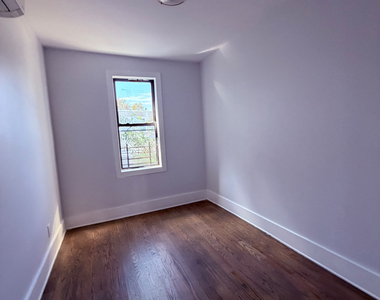 534 Vermont Street - Photo Thumbnail 3