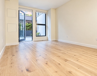 636 West 158th Street - Photo Thumbnail 7