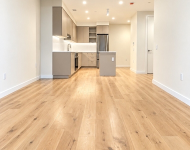 636 West 158th Street - Photo Thumbnail 4