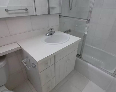 148 West 68th Street - Photo Thumbnail 3