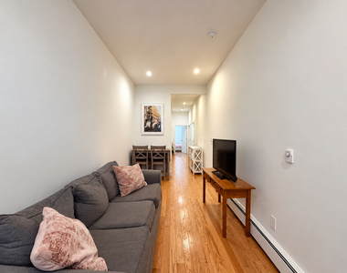 1627 Summerfield Street - Photo Thumbnail 3